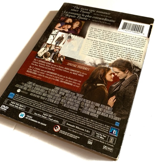 Twilight 2 Disc Special Edition DVD - Picture 4 of 4